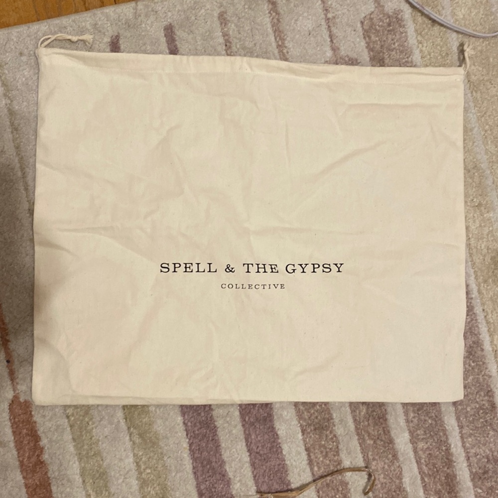 Spell Tote